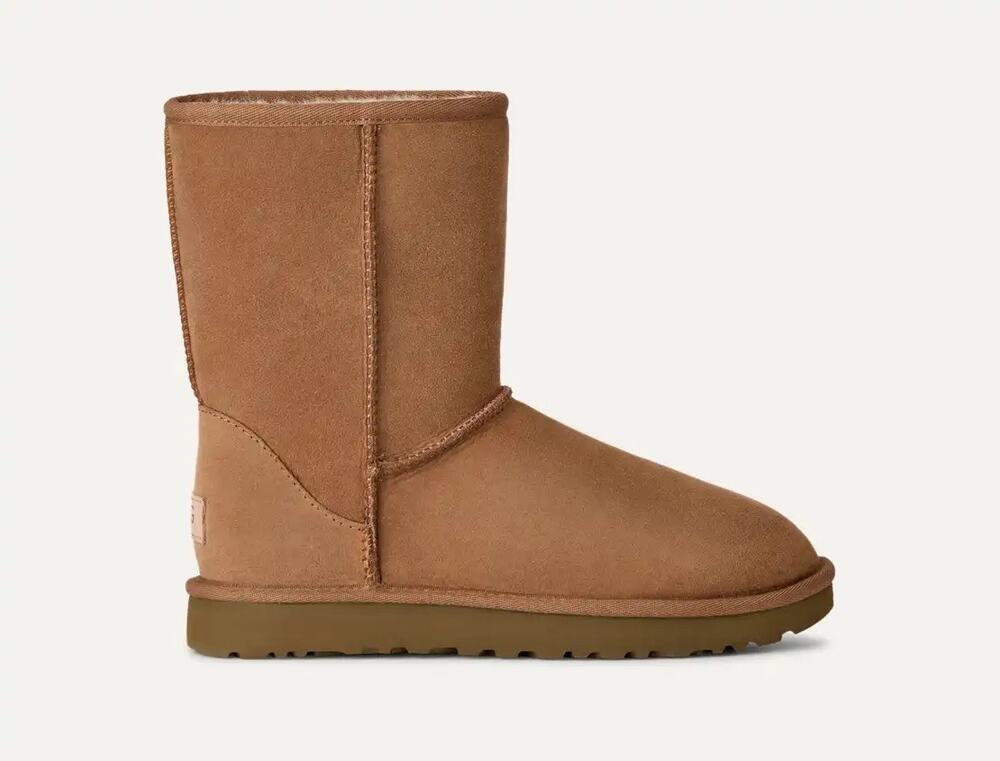 NWOB Ugg Women's Classic Short II $195 Chestnut Sherpa Lined Boots Bootie Winter